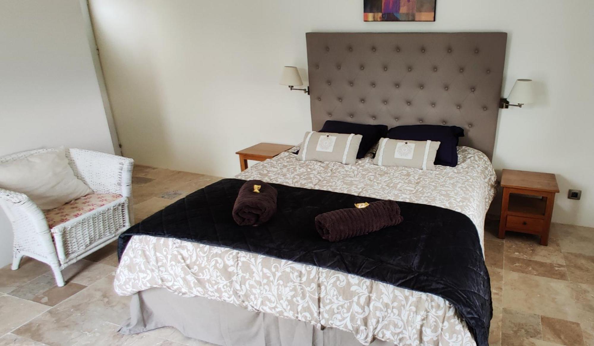 Chambre Cosy Avec Terrasse Sur La Colline Boisee, Parking Prive, Jardin, Calme, Climatisation, 10 Mn Pont Du Gard Num7 Rochefort-du-Gard Esterno foto